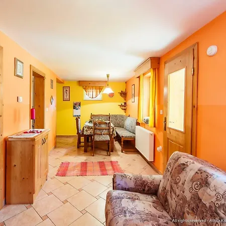 Veverica Apartman *