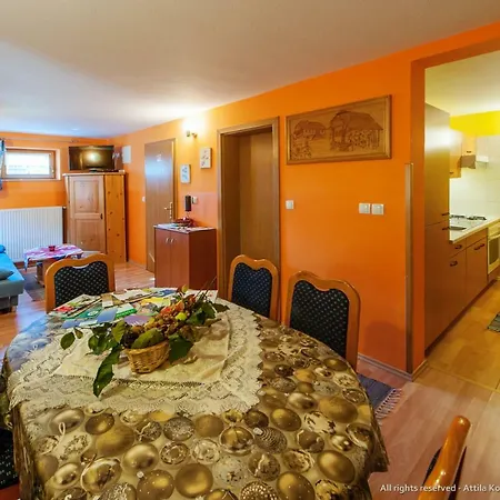 Veverica Apartman *