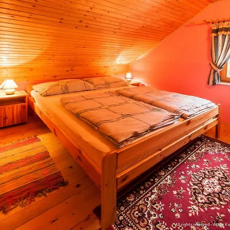Veverica Apartman *